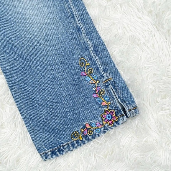 Vintage Y2K Xhilaration Girls SZ (8) Light Wash Floral Embroidered Flare Jeans - Picture 3 of 6